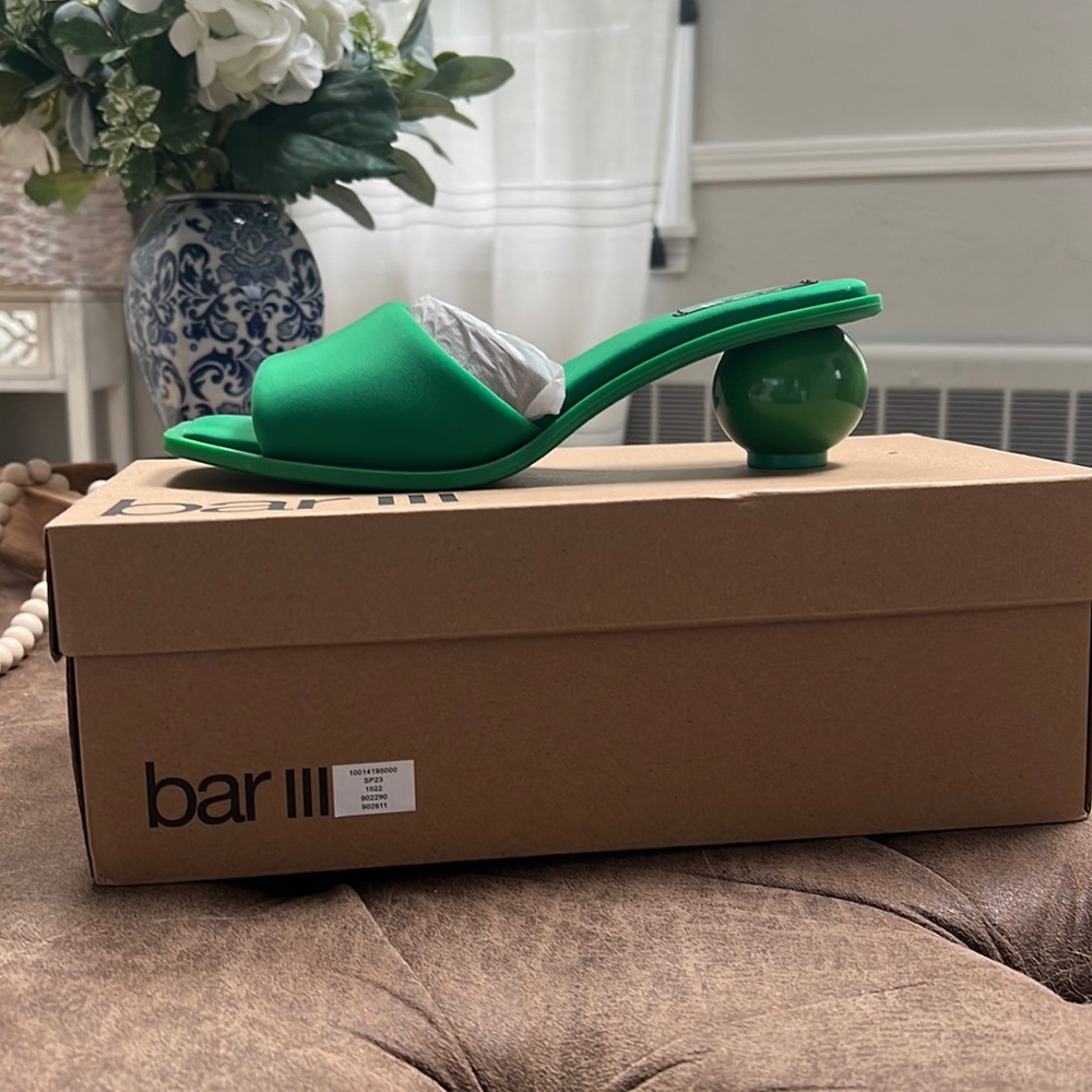 Brand New Bar III Cayymen Ball Heel Sandals! Never Worn